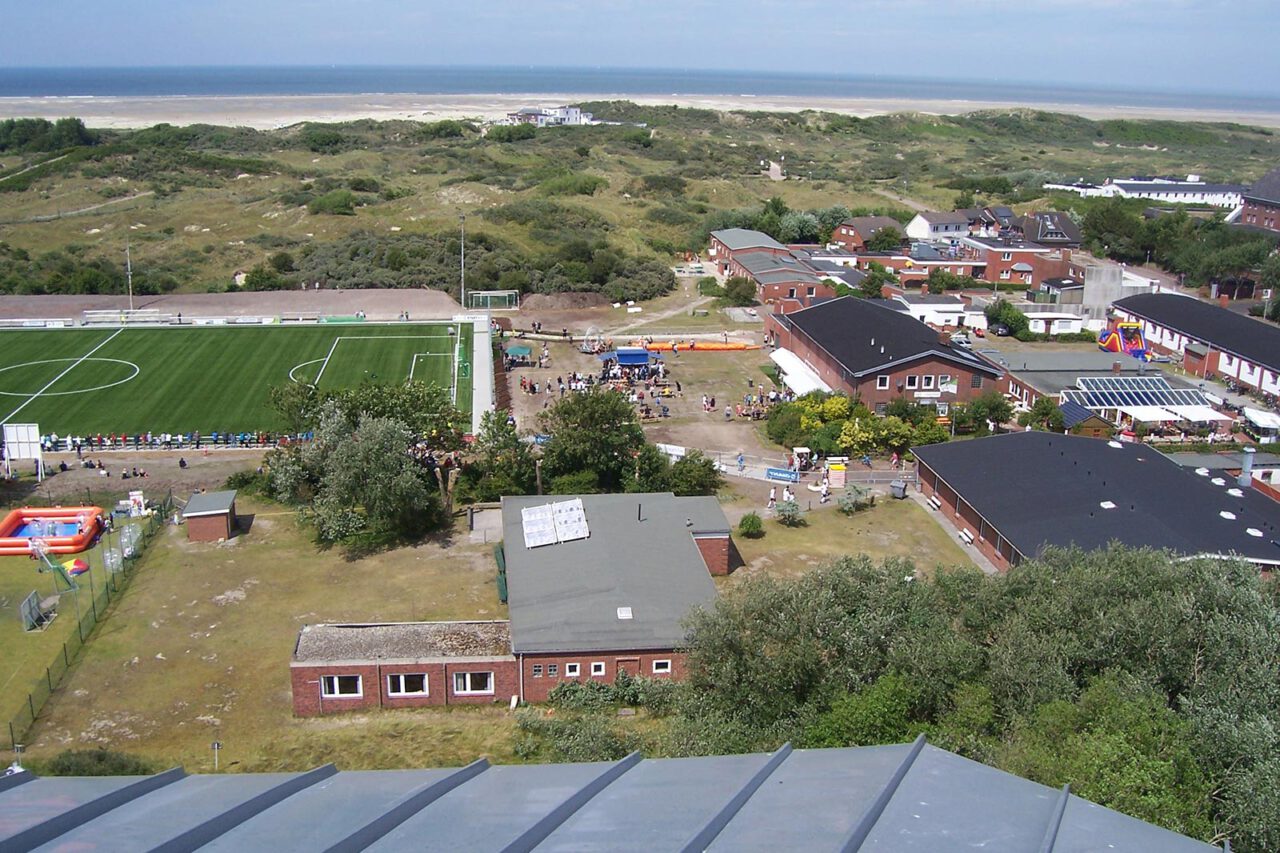 Kunstrasenplatz Borkum