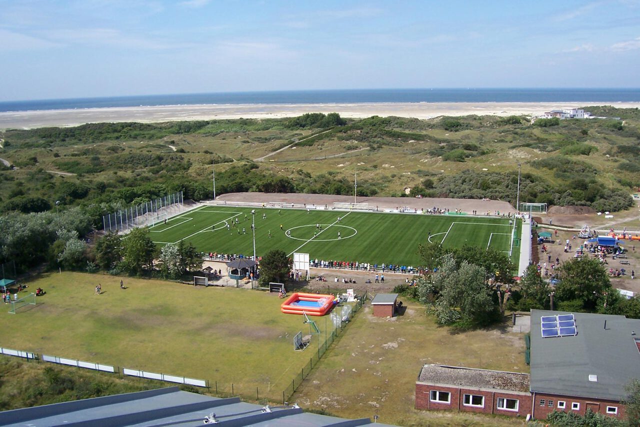 Kunstrasenplatz Borkum